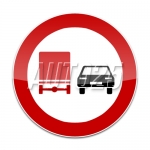 Depasirea interzisa autovehiculelor destinate transportului de marfuri